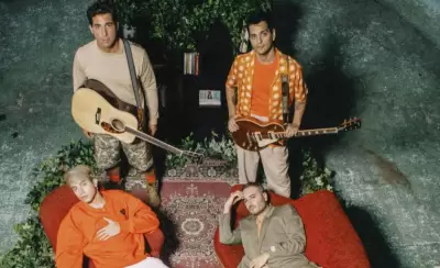 reik-rusherking-a-mi-lado-jpg.