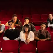 Marama se une a Flor Álvarez y Migrantes en "No Te Vayas Remix"