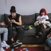 Fer Vazquez lanzó su nuevo tema "Prometí" junto a Candu Domínguez, Zhae y Chili Fernández