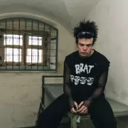 Yungblud lanzó su nuevo tema "Breakdown"