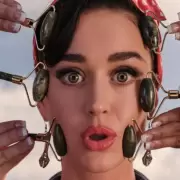 Katy Perry lanzó su nuevo single "Woman's World"