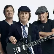AC/DC cumple 50 años de carrera