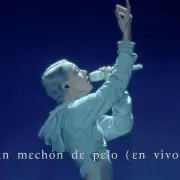 Tini lanzó la versión en vivo de 'Un mechón de pelo'