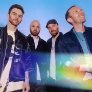 Coldplay lanzó su nuevo tema "We Pray" donde participa Tini