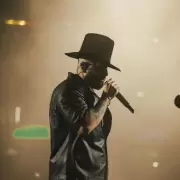 Carín León brilló en el Movistar Arena