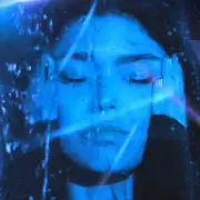 Agus Keena lanzó su nuevo tema "Cicatrices Azules"