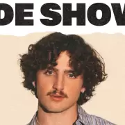 Benson Boone en Lollapalooza 2025 nuevo sideshow en Teatro Vorterix
