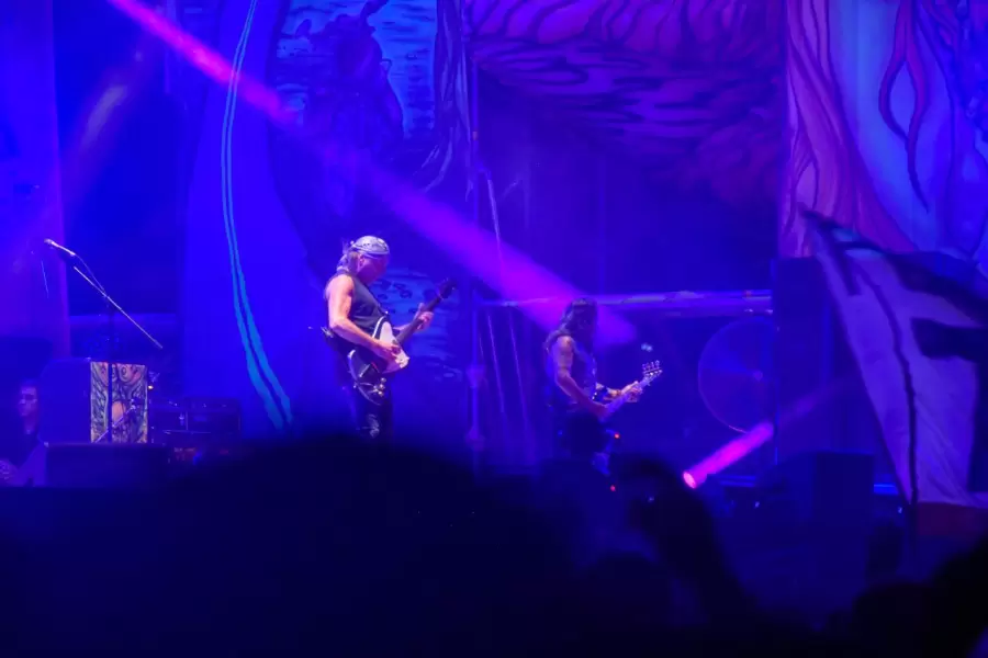 El emblemático grupo de rock hizo historia repasando sus grandes clásicos y los temas de su nuevo disco
