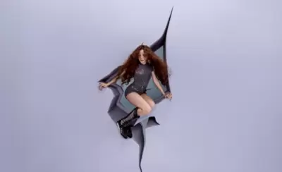 JISOO AMORTAGE