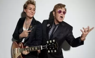 Elton John y Brandi Carlile