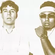 Myke Towers y Quevedo presentan "Soleao"