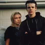 Yungblud estrena "Zombie" con Florence Pugh