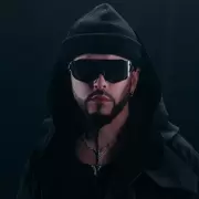 Yandel presenta 'Square Houze Vol. 1'