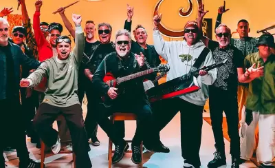 Los Pericos y La T y La M