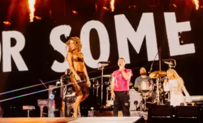 Tini y Coldplay