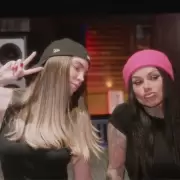 Belinda y Snow Tha Product reviven "Frijolero" en homenaje a MOLOTOV