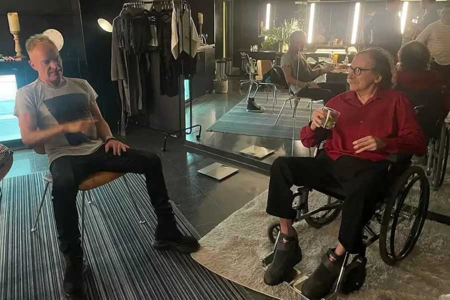 Charly Garcia y Sting compartieron una charla en los camarines del Movistar Arena