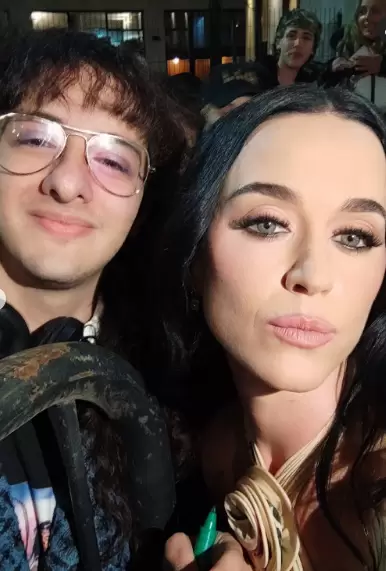 katy con fans