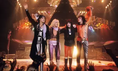 MÖTLEY CRÜE