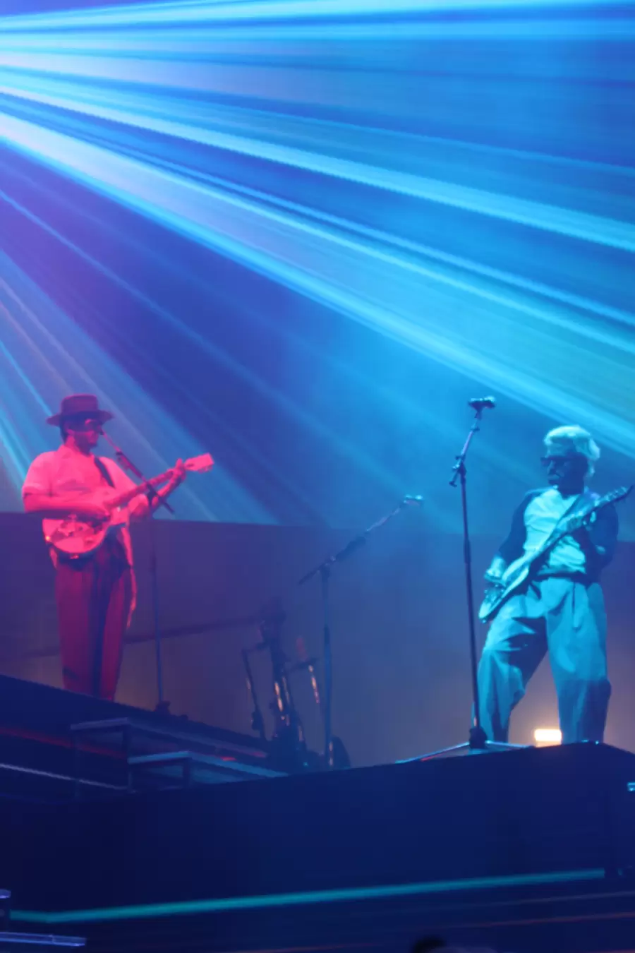 Show Morat Mendoza