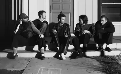 THE NEIGHBOURHOOD