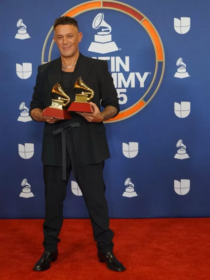 Alejandro Sanz se llevó los Grammy Latino a