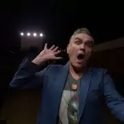 Morrissey lanza 'Make-Up Is a Lie'